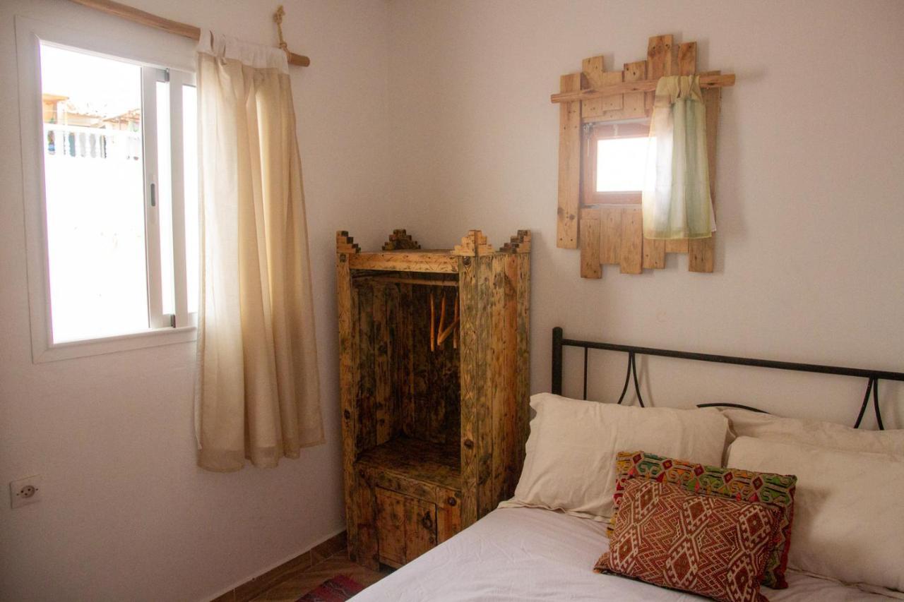 Amayour Surf Hostel Taghazout Dış mekan fotoğraf