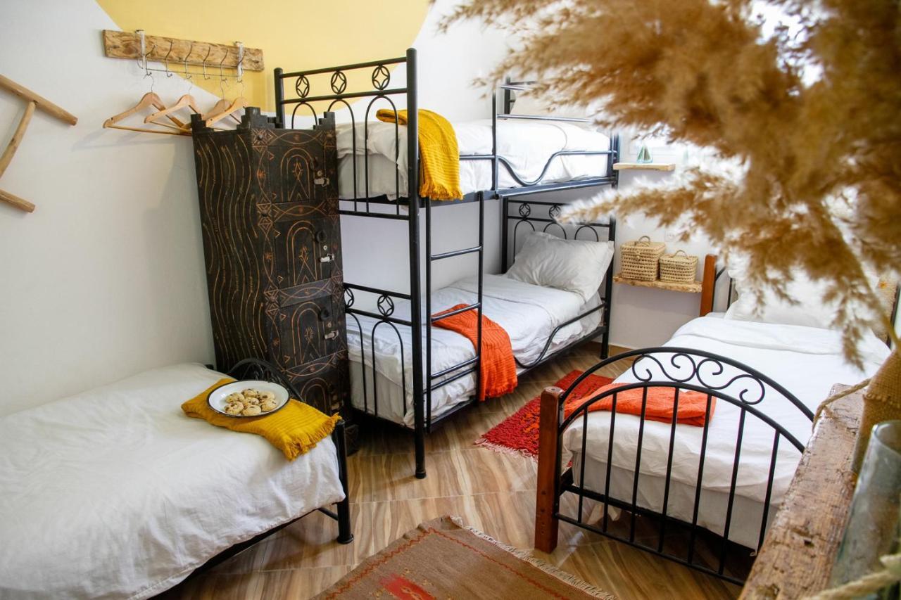 Amayour Surf Hostel Taghazout Dış mekan fotoğraf
