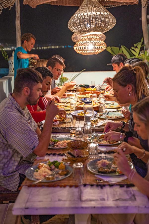 Amayour Surf Hostel Taghazout Dış mekan fotoğraf