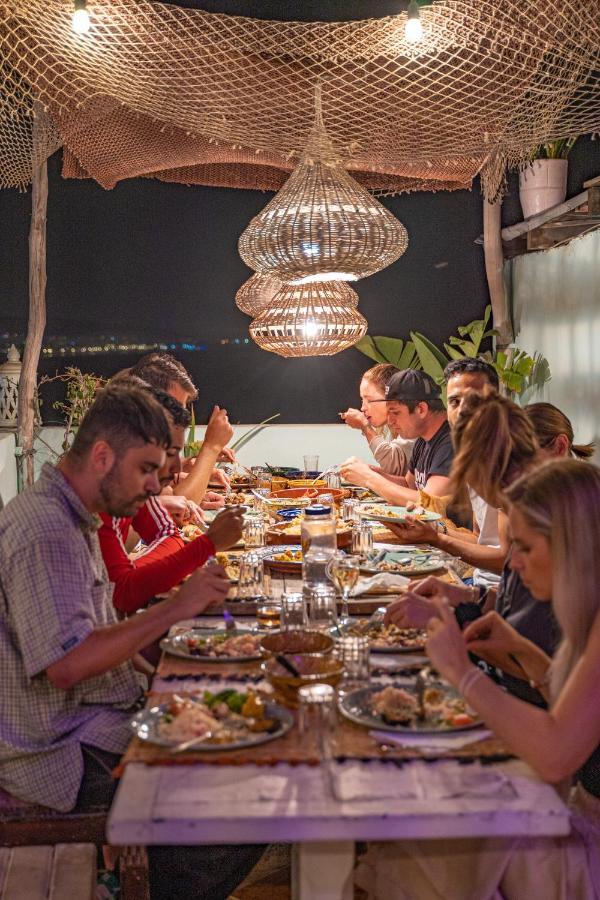 Amayour Surf Hostel Taghazout Dış mekan fotoğraf