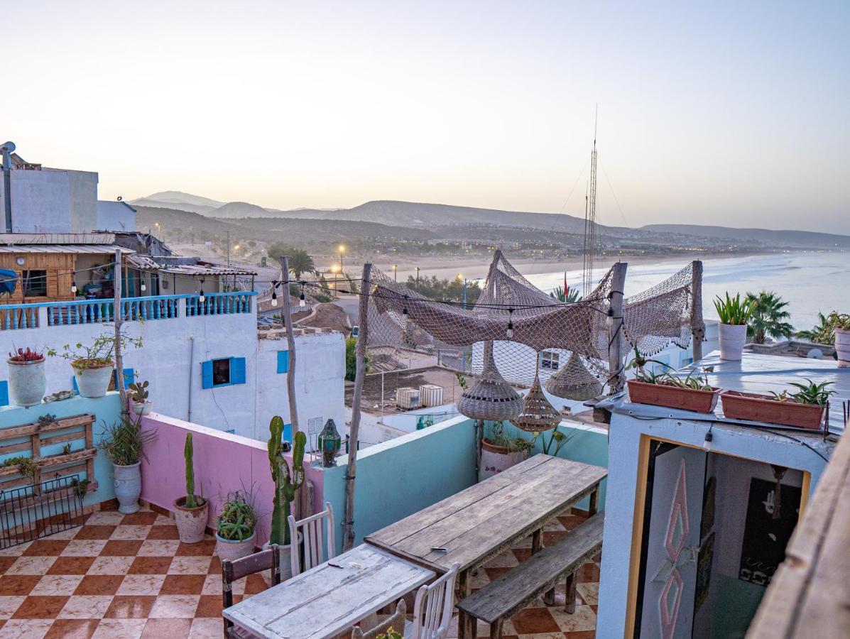 Amayour Surf Hostel Taghazout Dış mekan fotoğraf