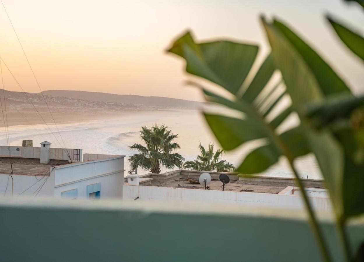 Amayour Surf Hostel Taghazout Dış mekan fotoğraf
