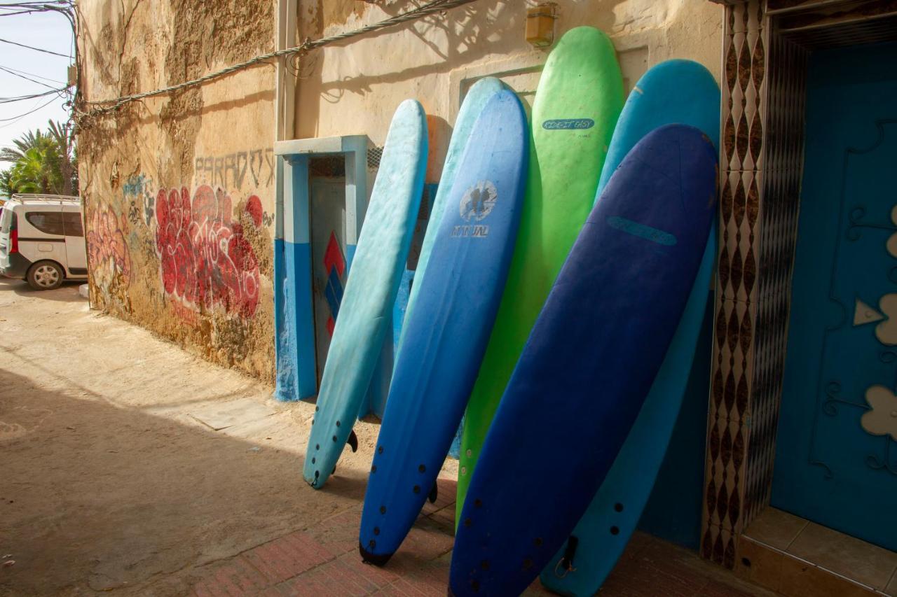 Amayour Surf Hostel Taghazout Dış mekan fotoğraf